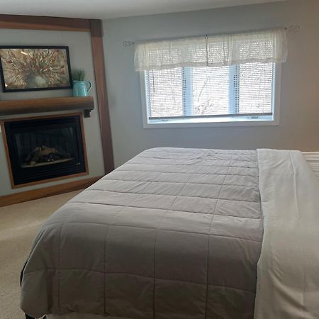 The Vermont Inn Mendon エクステリア 写真
