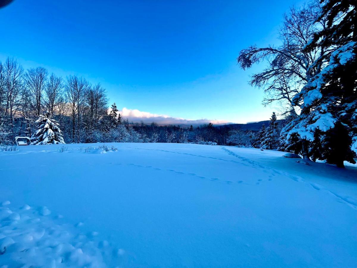 The Vermont Inn Mendon エクステリア 写真