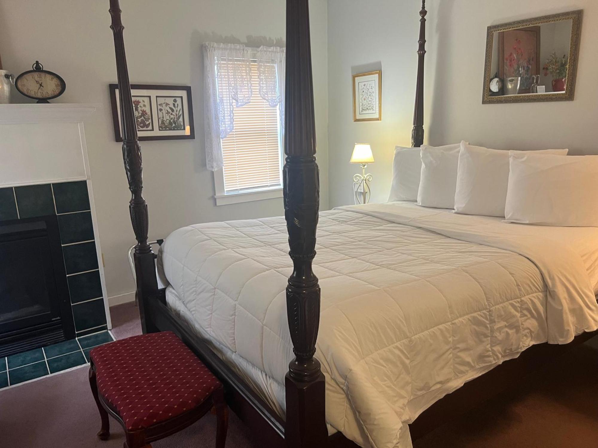 The Vermont Inn Mendon エクステリア 写真