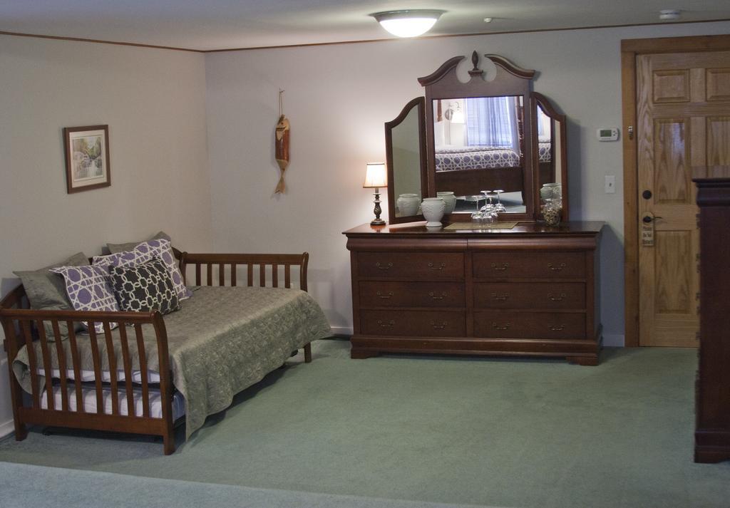 The Vermont Inn Mendon エクステリア 写真